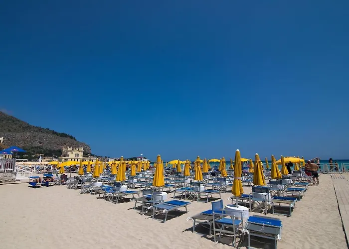 Trentuno Mondello Apartments